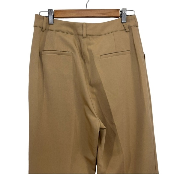 NWT Crescent High Waisted Tan Pants Size Medium - Picture 5 of 7
